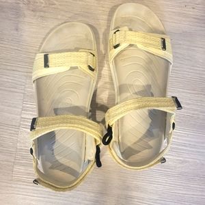 Ecco sandals EUC